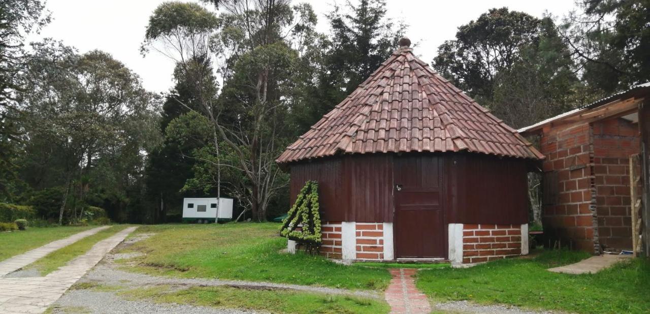 Al Bosque Hostel & Glamping Санта-Елена Екстер'єр фото